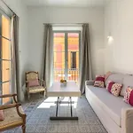 Aoa Alcazar Apartment
